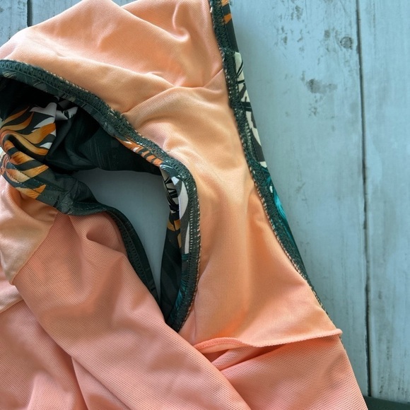 Moontide Swimsuit Womens small size 6 
Piece Floral Leaves Green Orange tie - Picture 6 of 7